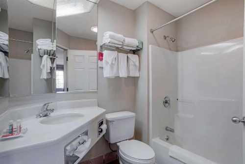 Americas Best Value Inn Gettysburg image 16